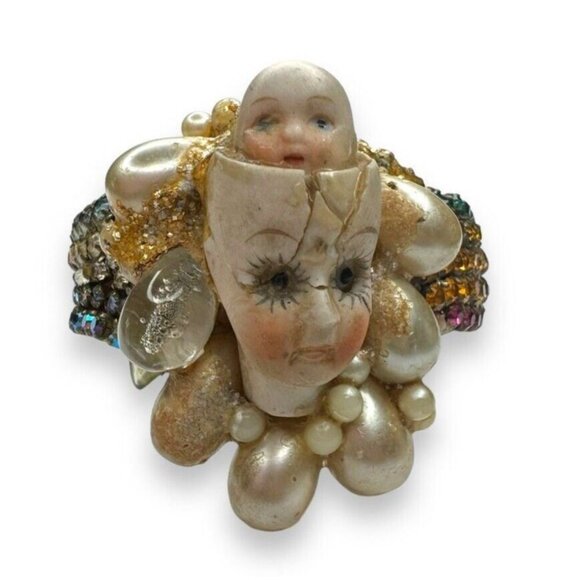 Wendy Gell Wristie Creepy Haunted Doll Face Crystal Cuff Bracelet Vintage - Picture 1 of 14